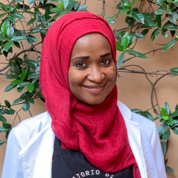 astou_chi siamo_600x600